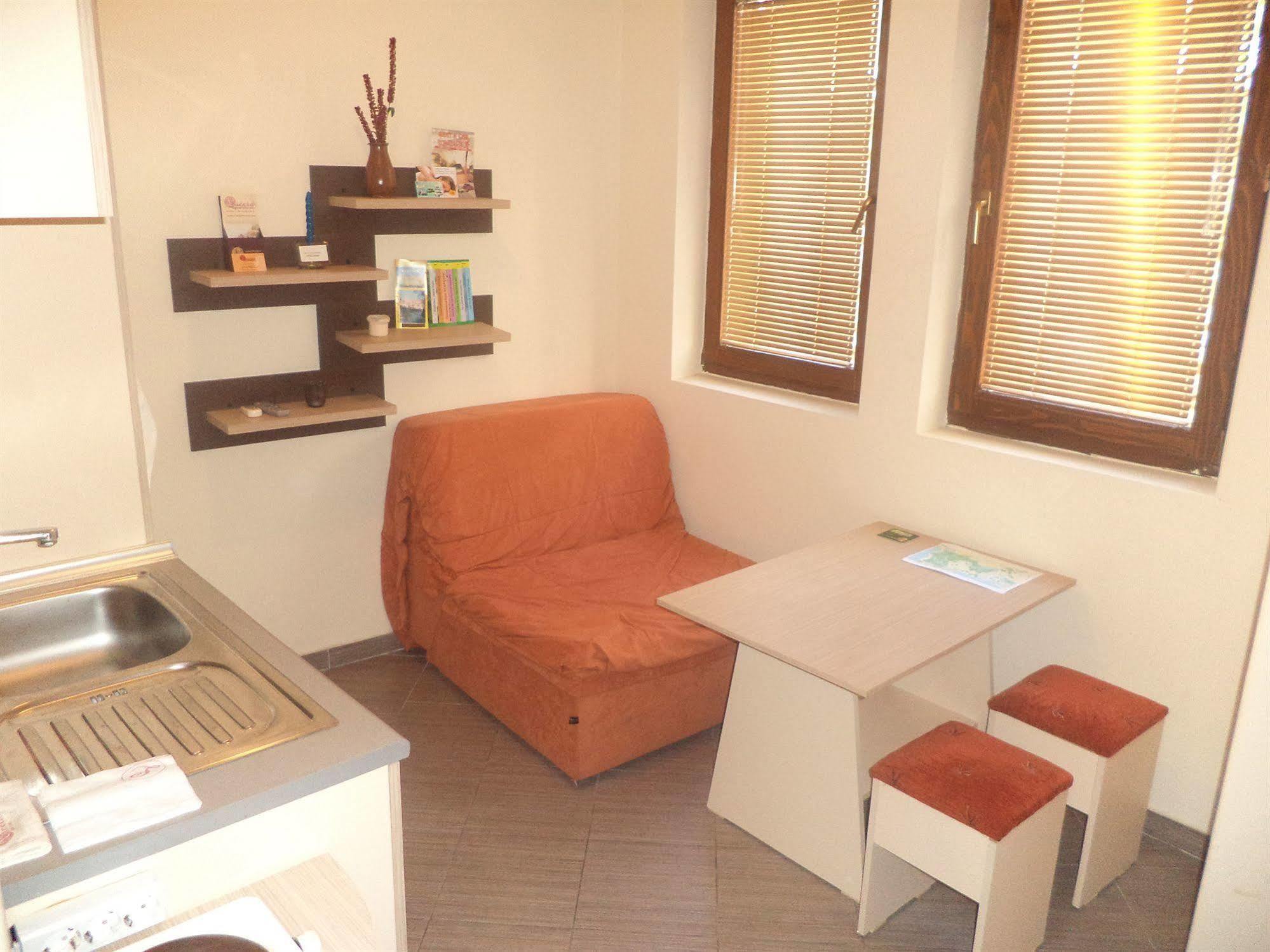 Luccia Apartments - Ohrid City Centre Buitenkant foto