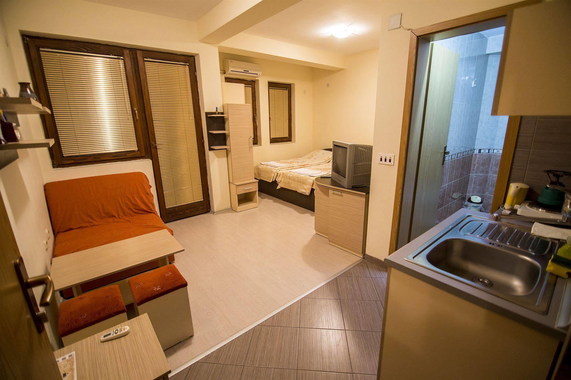 Luccia Apartments - Ohrid City Centre Buitenkant foto