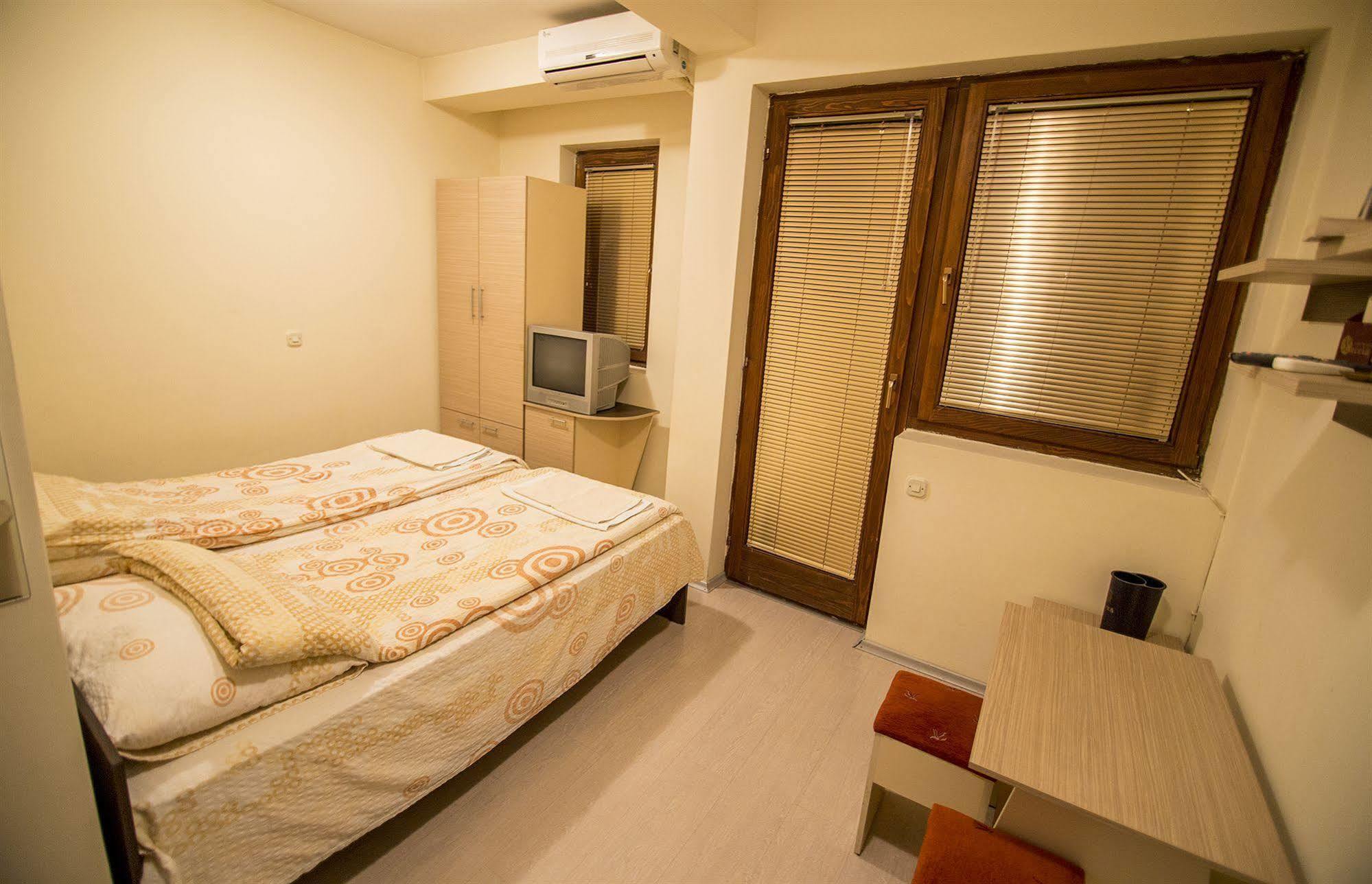 Luccia Apartments - Ohrid City Centre Buitenkant foto