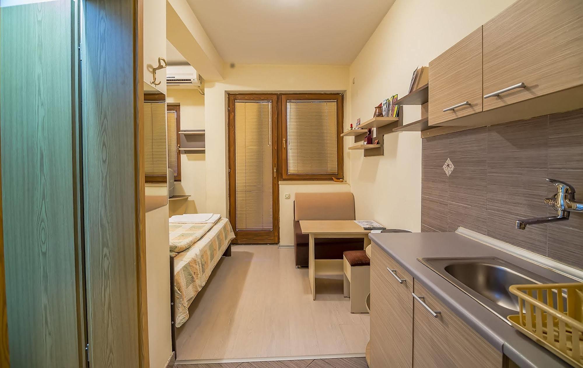 Luccia Apartments - Ohrid City Centre Buitenkant foto