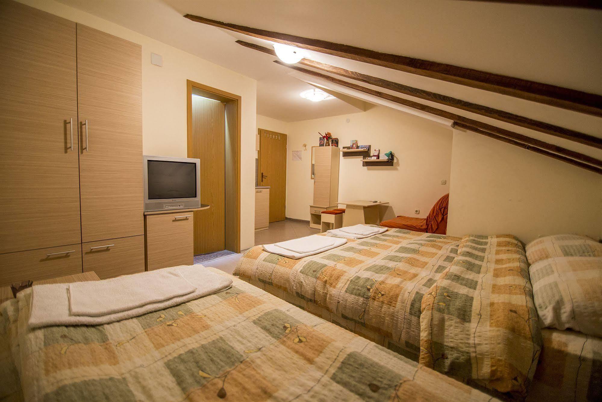 Luccia Apartments - Ohrid City Centre Buitenkant foto