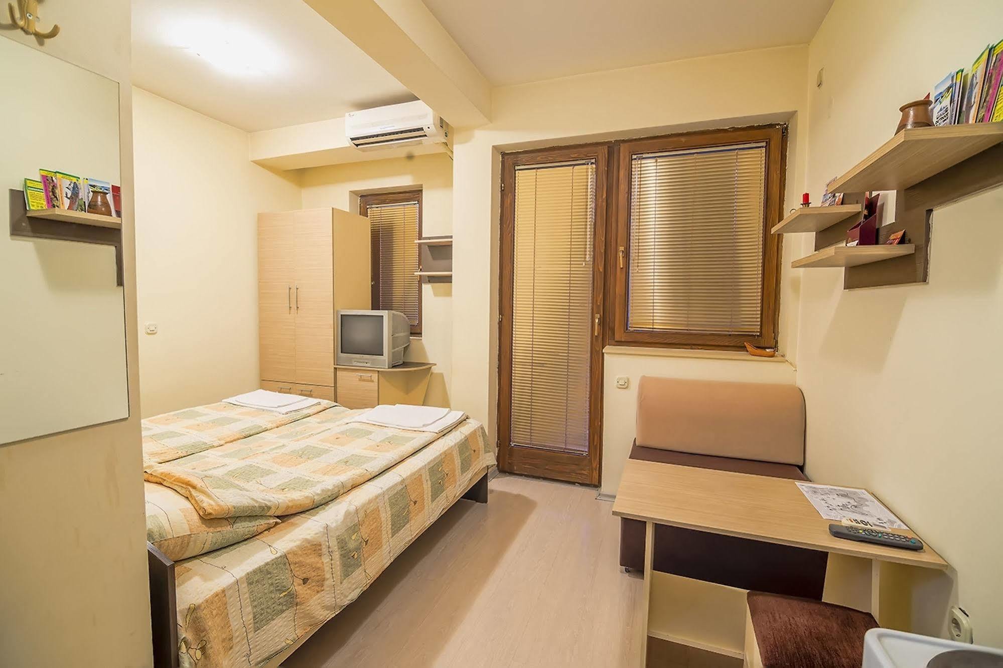 Luccia Apartments - Ohrid City Centre Buitenkant foto